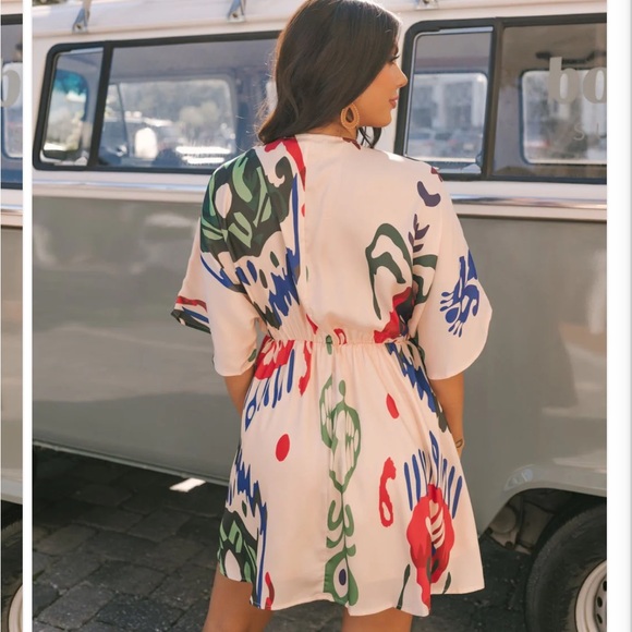 NWOT Natural Print V Neck Mini Dress Size Small - Picture 3 of 14